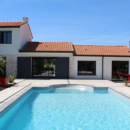 Grand Standing Avec Piscine Proche Nantes *