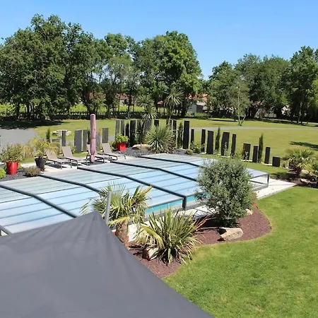 Grand Standing Avec Piscine Proche Nantes Villa